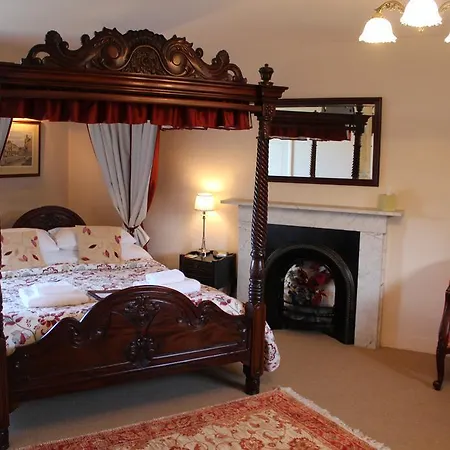 The Old Vicarage 4* レイバーン
