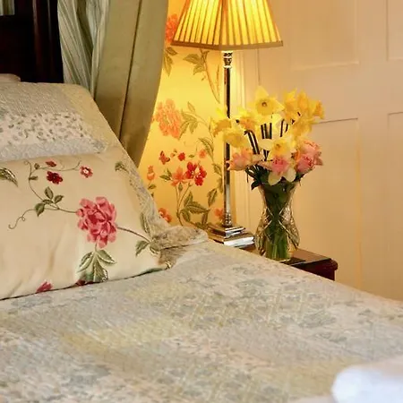 The Old Vicarage レイバーン